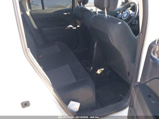 1C4NJRBB7GD518504 Jeep Patriot Sport