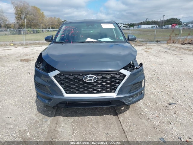 2021 HYUNDAI TUCSON SE VIN: KM8J23A49MU300552