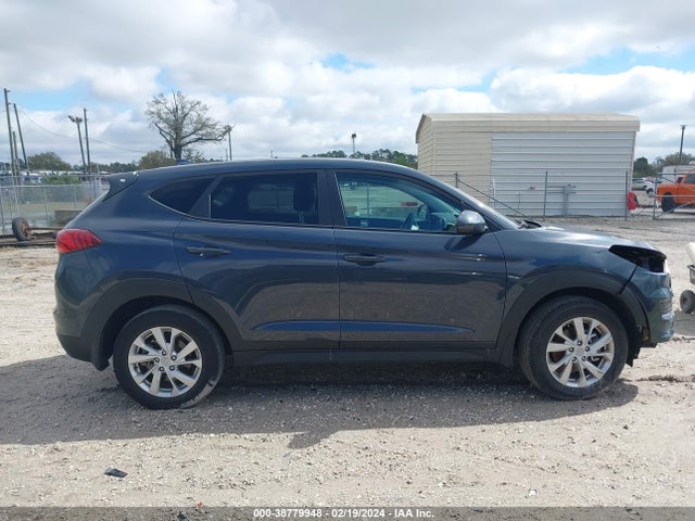 2021 HYUNDAI TUCSON SE VIN: KM8J23A49MU300552