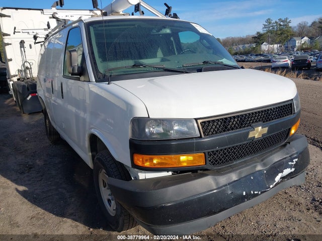 2020 1GCWGAFG1L1159883 main image