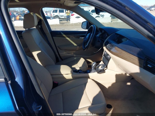 2013 BMW X1 SDRIVE28I VIN: WBAVM1C52DVW43088