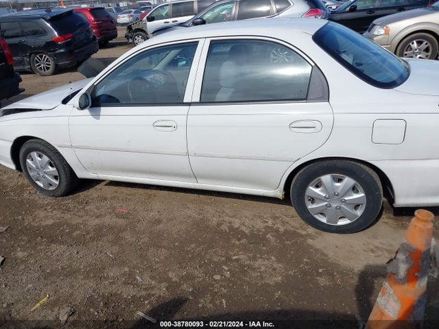 2001 KIA SEPHIA LS VIN: KNAFB121315034208