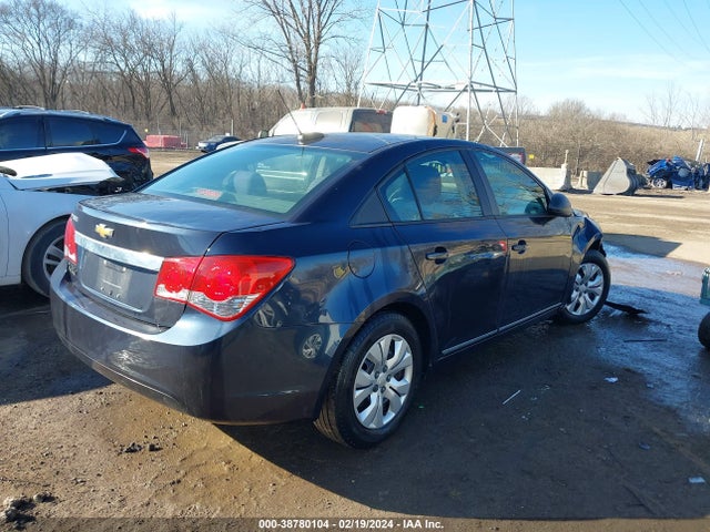 Chevrolet Cruze Ls Auto 2015 1G1PA5SH1F7157380 Image 4