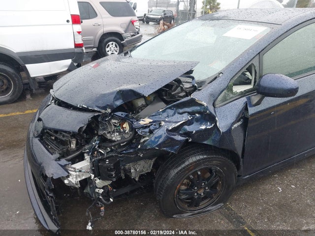 Toyota Prius Two 2015 JTDKN3DU7F0438421 Image 6