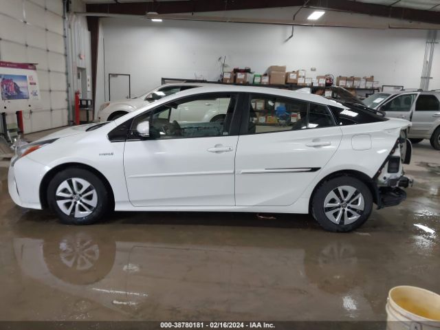 JTDKBRFU5J3586342 Toyota Prius Two