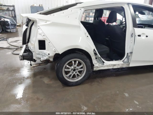 JTDKBRFU5J3586342 Toyota Prius Two