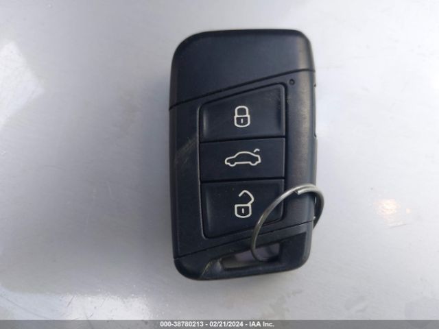 3VWG57BUXKM083989 Volkswagen Jetta 1.4t Sel Premium