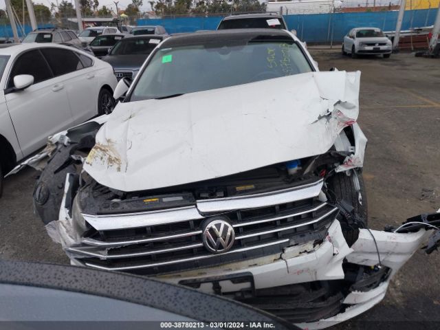 3VWG57BUXKM083989 Volkswagen Jetta 1.4t Sel Premium