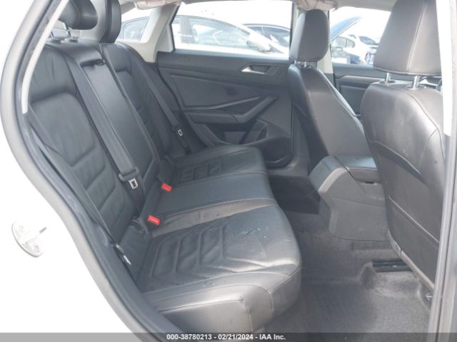 3VWG57BUXKM083989 Volkswagen Jetta 1.4t Sel Premium