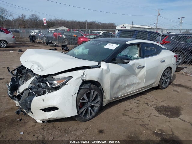 Nissan Maxima 3.5 Platinum 2017 1N4AA6AP6HC416134 Image 2