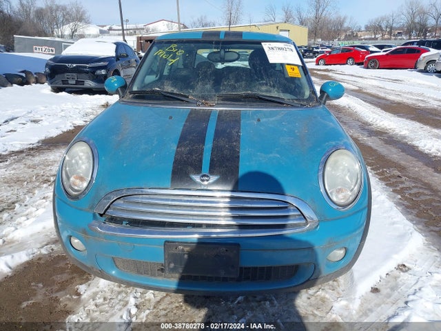 2008 MINI COOPER WMWMF33568TT62916 Photo 5
