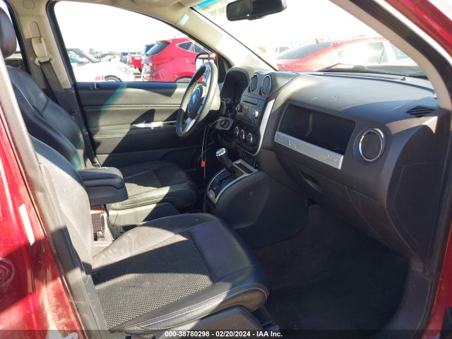 1C4NJCEA1HD115233 Jeep Compass Latitude Fwd
