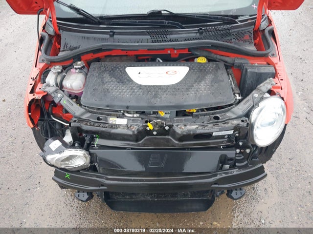 2016 FIAT 500E 3C3CFFGE3GT120814 Photo 9