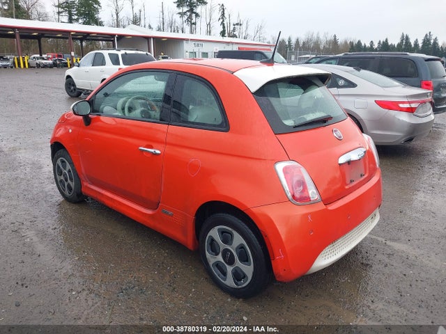 2016 FIAT 500E 3C3CFFGE3GT120814 Photo 2