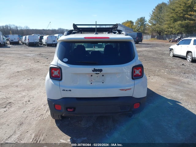 ZACCJBCT9FPB31474 Jeep Renegade Trailhawk