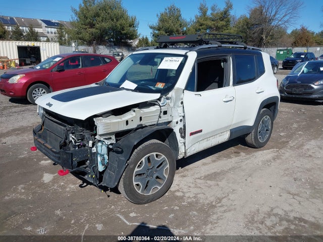 ZACCJBCT9FPB31474 Jeep Renegade Trailhawk