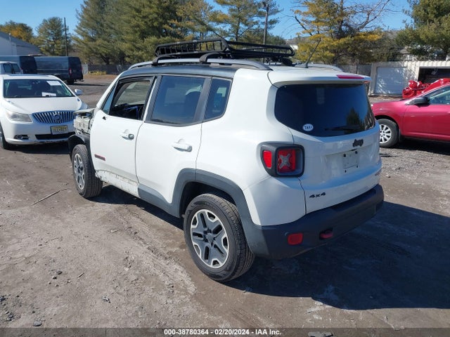 ZACCJBCT9FPB31474 Jeep Renegade Trailhawk