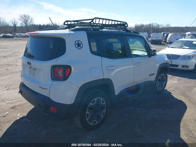 ZACCJBCT9FPB31474 Jeep Renegade Trailhawk