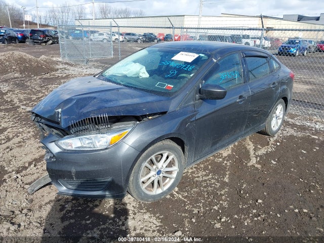 Ford FOCUS SE 2018 1FADP3FEXJL320496 Image 2