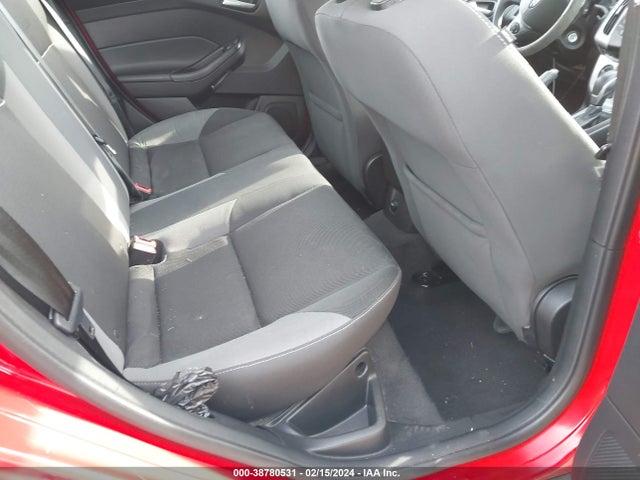 2014 FORD FOCUS SE VIN: 1FADP3F24EL251235