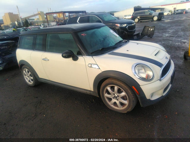 2009 MINI COOPER S CLUBMAN WMWMM33509TP92884 Photo 0