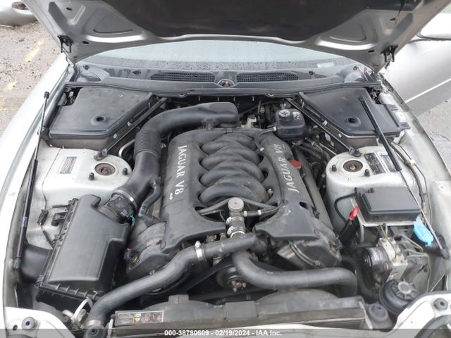 1999 JAGUAR XK8 SAJGX2041XC041157 Photo 9