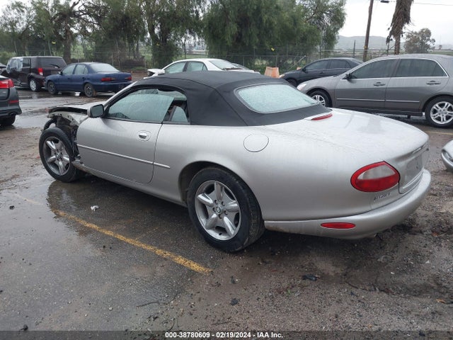 1999 JAGUAR XK8 SAJGX2041XC041157 Photo 2