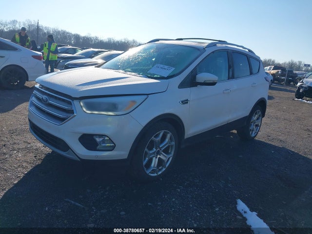 Ford Escape Titanium 2017 1FMCU9J91HUA90312 Image 2