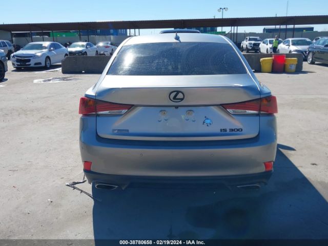 JTHBA1D2XK5098451 Lexus IS 300