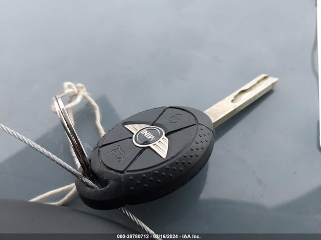 2008 MINI COOPER S WMWRH33598TU80491 Photo 10