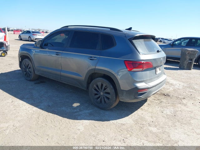 3VVCX7B25NM049488 Volkswagen Taos 1.5t S