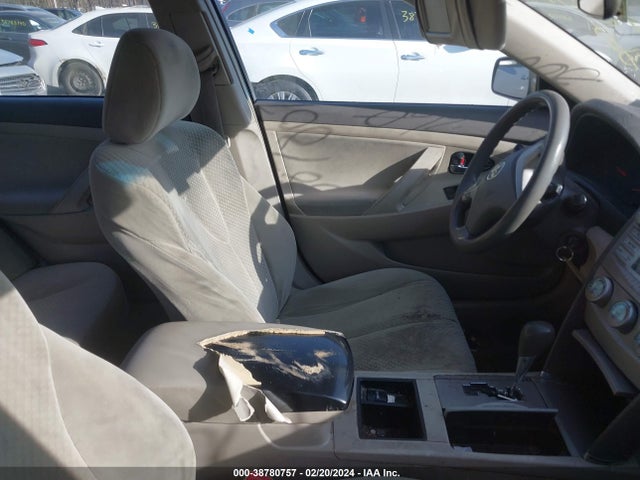 2009 TOYOTA CAMRY LE VIN: 4T1BE46K09U863683