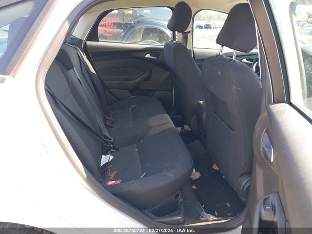 1FADP3F21GL349884 Ford FOCUS SE