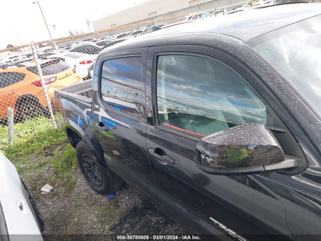 Toyota Tacoma Sr5 V6 2017 3TMAZ5CNXHM046250 Image 13