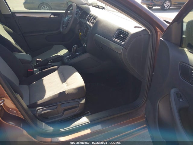 3VW2B7AJ6HM361869 Volkswagen Jetta 1.4t S
