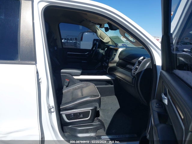 1C6SRFJT4MN802979 RAM 1500 Laramie  4x4 5'7 Box