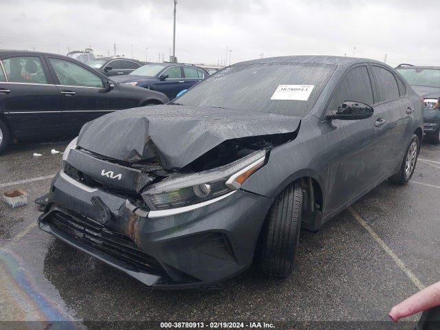 KIA FORTE LX 2023 3KPF24AD9PE568830 Image 2