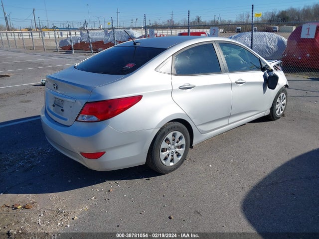 Hyundai ACCENT SE 2017 KMHCT4AE2HU346279 Image 4