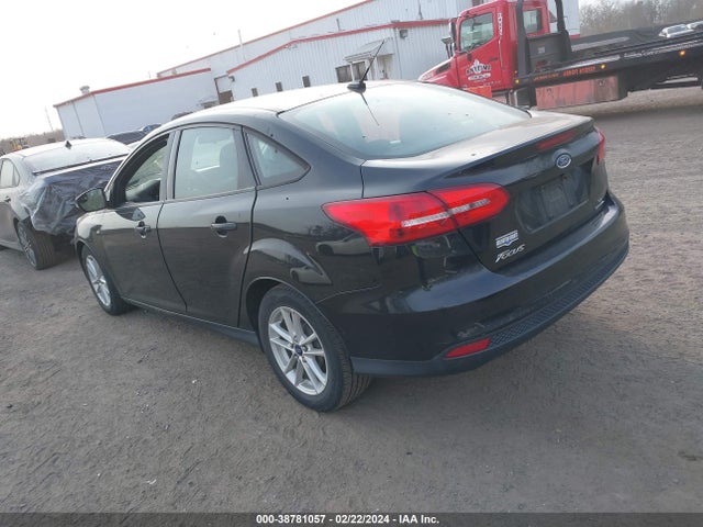Ford FOCUS SE 2015 1FADP3F21FL262341 Image 3