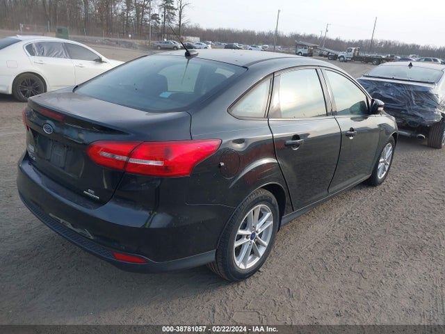 Ford FOCUS SE 2015 1FADP3F21FL262341 Image 4