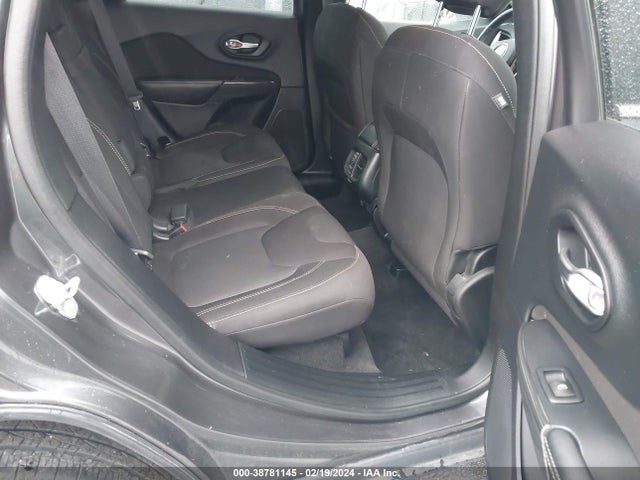 Jeep Cherokee Latitude 2016 1C4PJMCB1GW141764 Image 8
