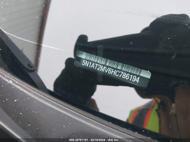 Nissan ROGUE S 2017 5N1AT2MV6HC786194 Image 9