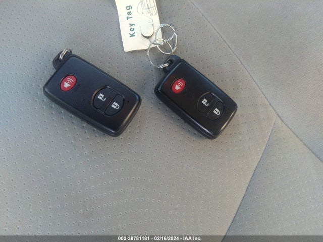 Toyota Prius Two 2014 JTDKN3DU4E0389807 Image 11