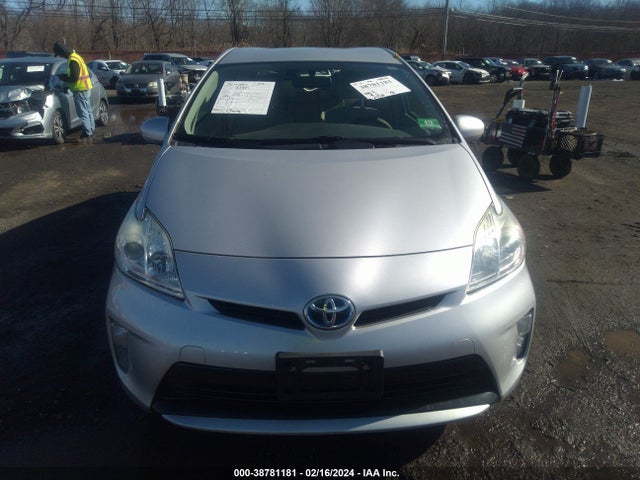 Toyota Prius Two 2014 JTDKN3DU4E0389807 Image 12