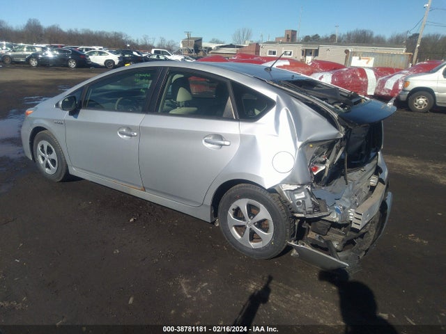 Toyota Prius Two 2014 JTDKN3DU4E0389807 Image 3