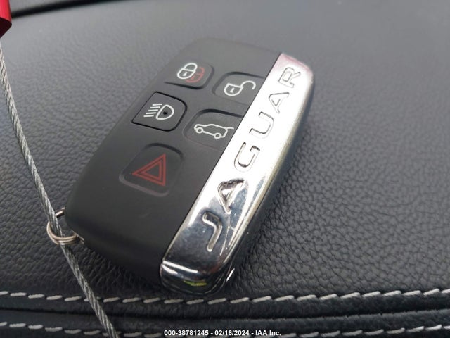 2016 JAGUAR XF SAJBF4BV7GCY11215 Photo 10