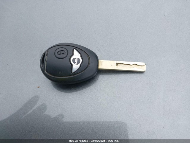 2003 MINI COOPER S WMWRE33483TD73119 Photo 10