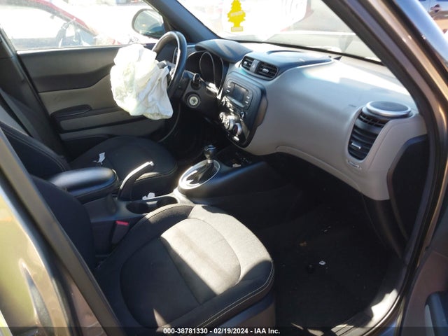 KIA SOUL + 2016 KNDJP3A56G7238836 Image 5