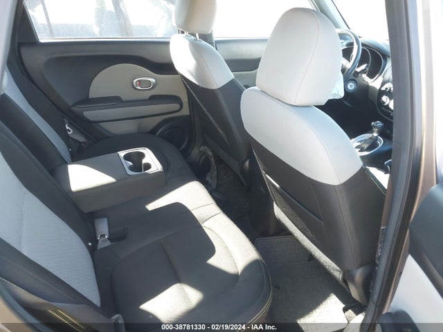 KIA SOUL + 2016 KNDJP3A56G7238836 Image 8
