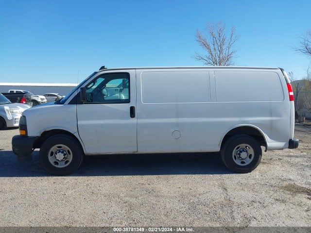 Chevrolet Express 2500 Work Van 2019 1GCWGAFP3K1270272 Image 13